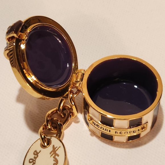 Henri bendel gold tone Hatbox keychain purse charm - Picture 6 of 7